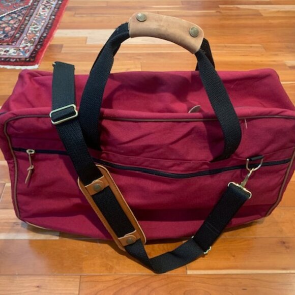 Vintage LL Bean Freeport Maine Maroon Leather / Canvas Travel Bag - Picture 2 of 11